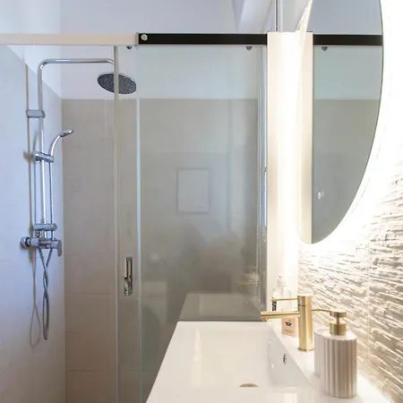 L54 1bdr Promenade Sea View Ac & Balcony