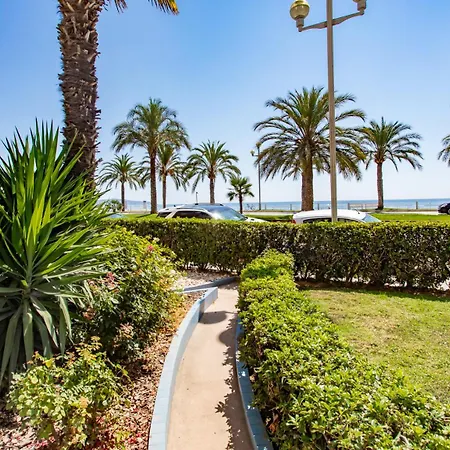 L54 1bdr Promenade Sea View Ac & Balcony Appartamento