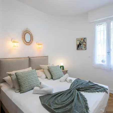 L54 1bdr Promenade Sea View Ac & Balcony Appartamento