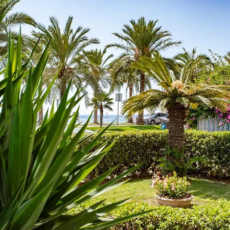 L54 1bdr Promenade Sea View Ac & Balcony Appartamento *