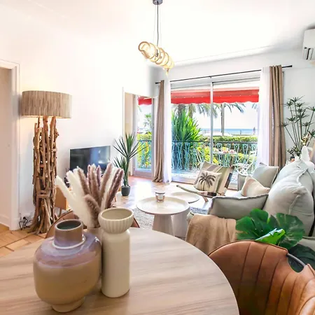 L54 Staywizus - 1bdr Promenade Sea View Ac & Balcony * Nice